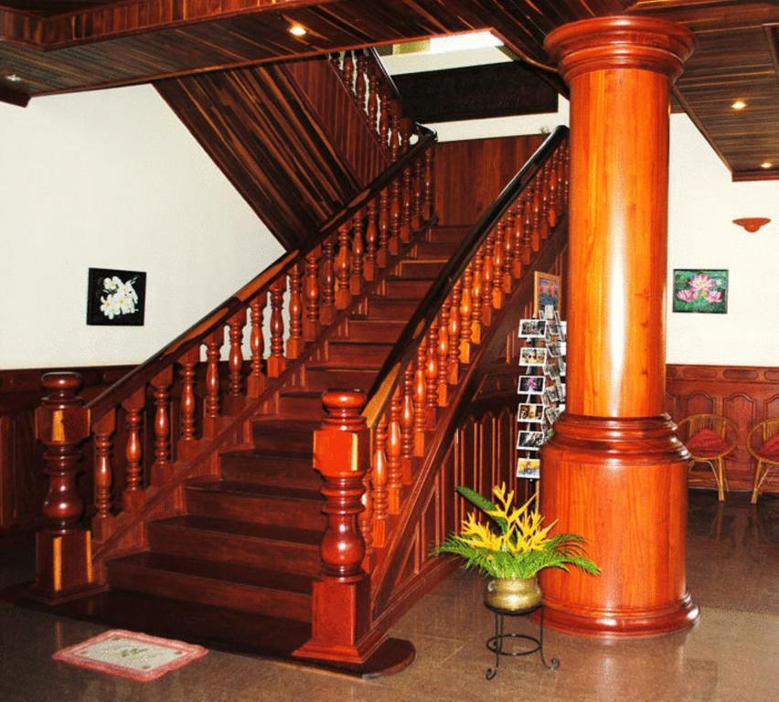 Forest King Hotel Siem Reap Esterno foto
